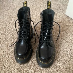 Women’s 6 Platform Dr. Martens